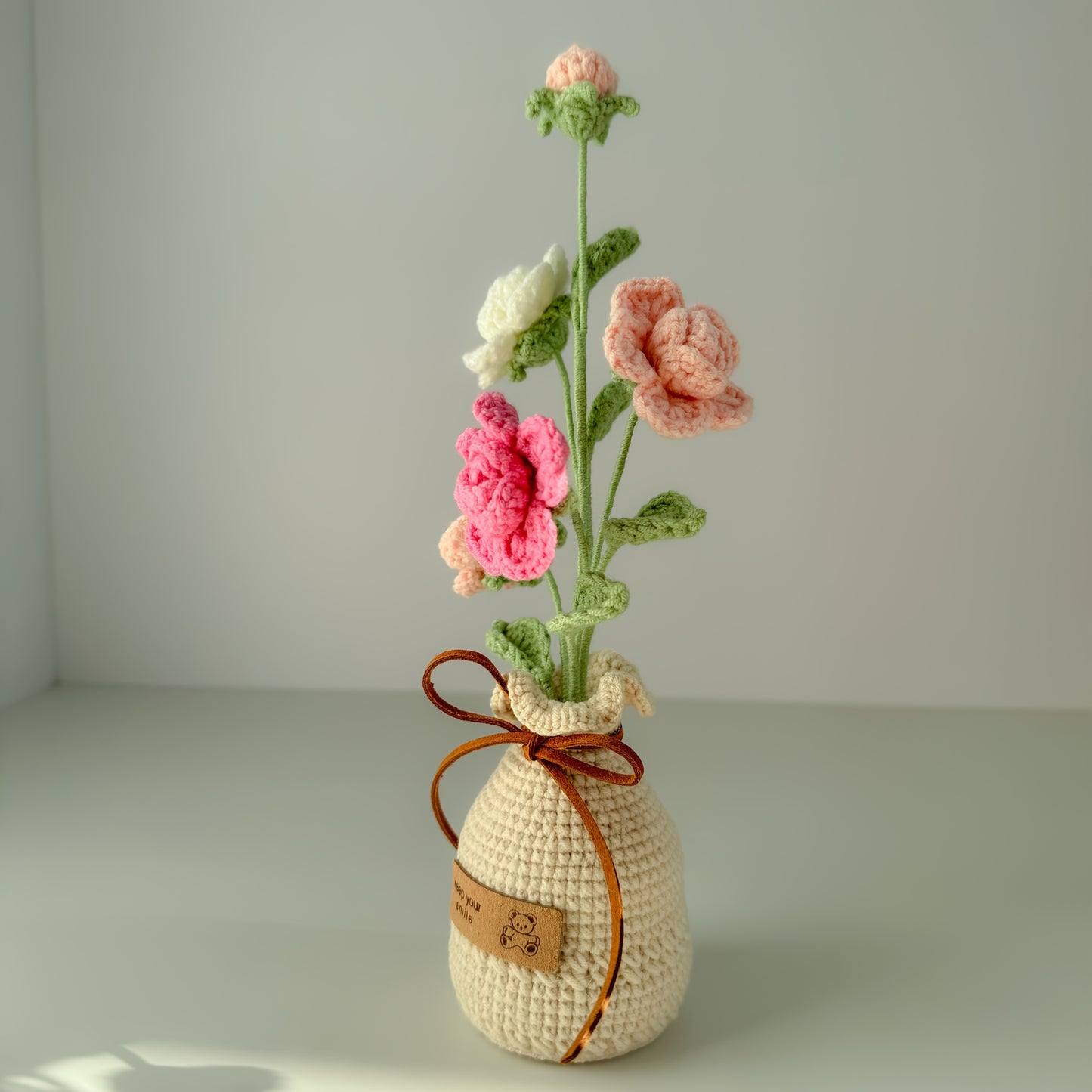 1 Handmade Crochet Yarn Rose Flower,With vase,Modern Fabric Floral Decoration,Christmas、Easter、Mother's Day、Graduation Ceremony、June 10th - Home and Event Decoration,High Quality