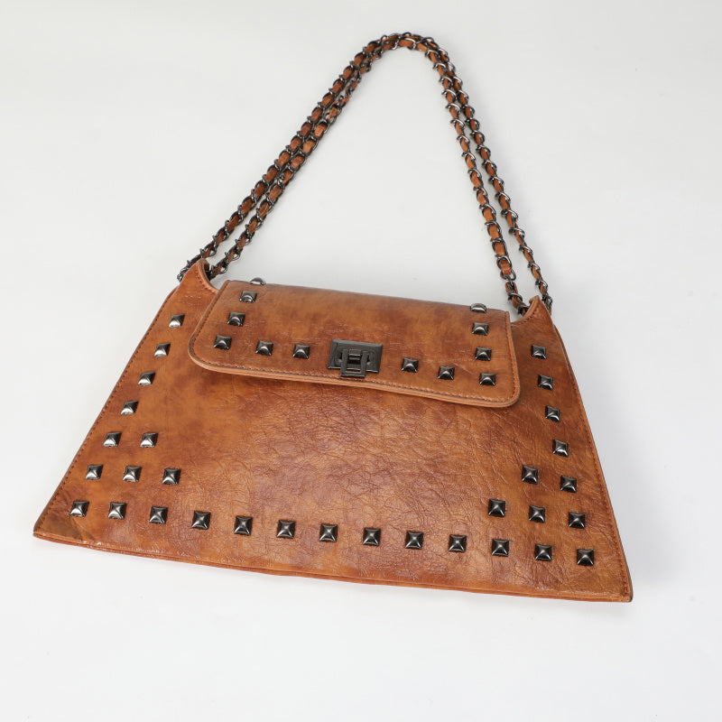 Vintage Punk Style Rivet Chain Shoulder Bag for Women2025New Fashion ins Crossbody Bag Large Capacity Cowhide Crossbody Bag