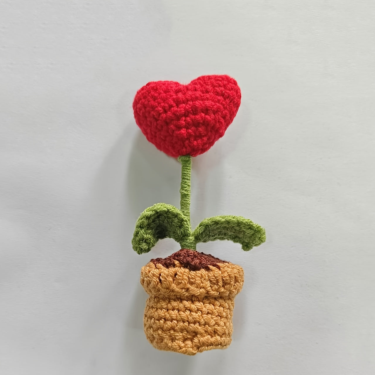 1pc Valentine's Day Gift Heart-Shaped Potted Plant,Hand-woven Artificial Flower Decoration,Home Decor Small Ornaments