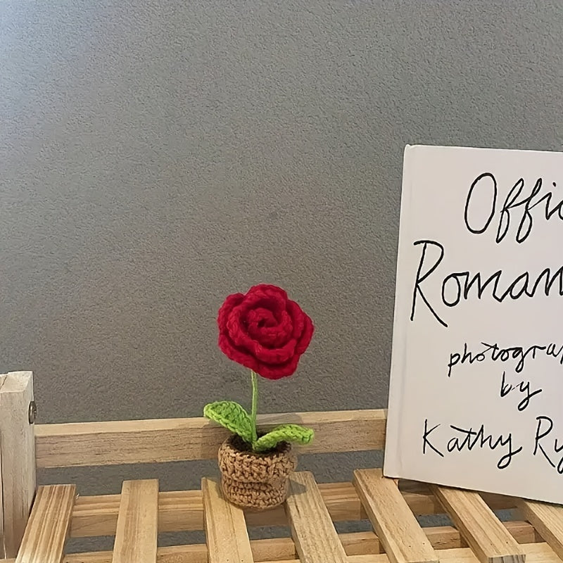 1PC Handmade Crochet Mini Potted Rose Tulip Office Decoration Yarn