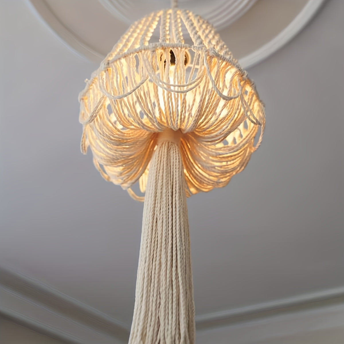 1Pieces Macrame Lampshade Bohemian Style Hanging Pendant Light Decorative Lampshade Minimalist Handwoven Pendant Light Decorative Tassel Lampshade - without Lights