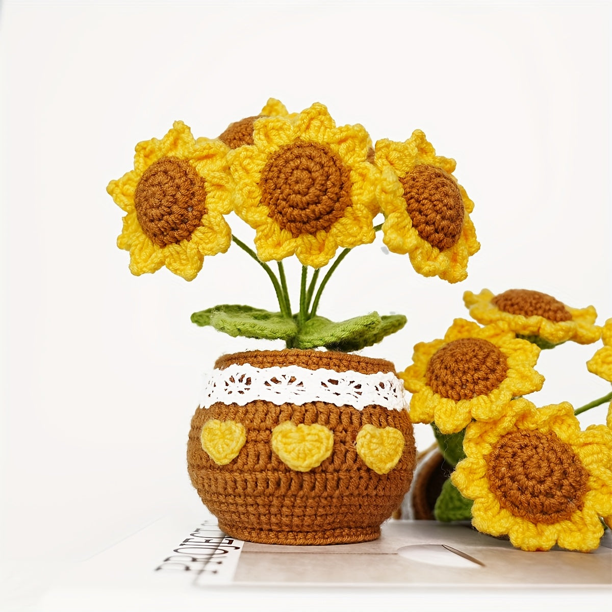 1Handwoven Sunflower Potted Plant Cozy Home Decor,Suitable for Office、Living Room、Bedroom - Gift for Wife、Mother、A thoughtful gift for my girlfriend(Birthday、Christmas、Thanksgiving Day、Valentine's Day)