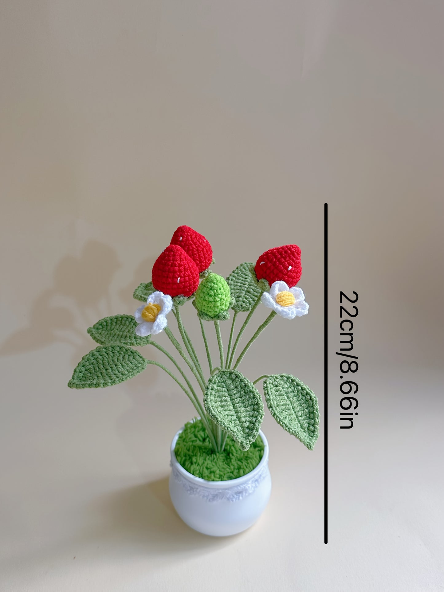 1pc Handwoven Blueberry Covered Plate Artificial Green Plant Potted Plant-Charming Car Dashboard Decoration,Desktop Bedroom Home Decor Very suitable for personal use or as a Valentine's Day gift for friends or girlfriends