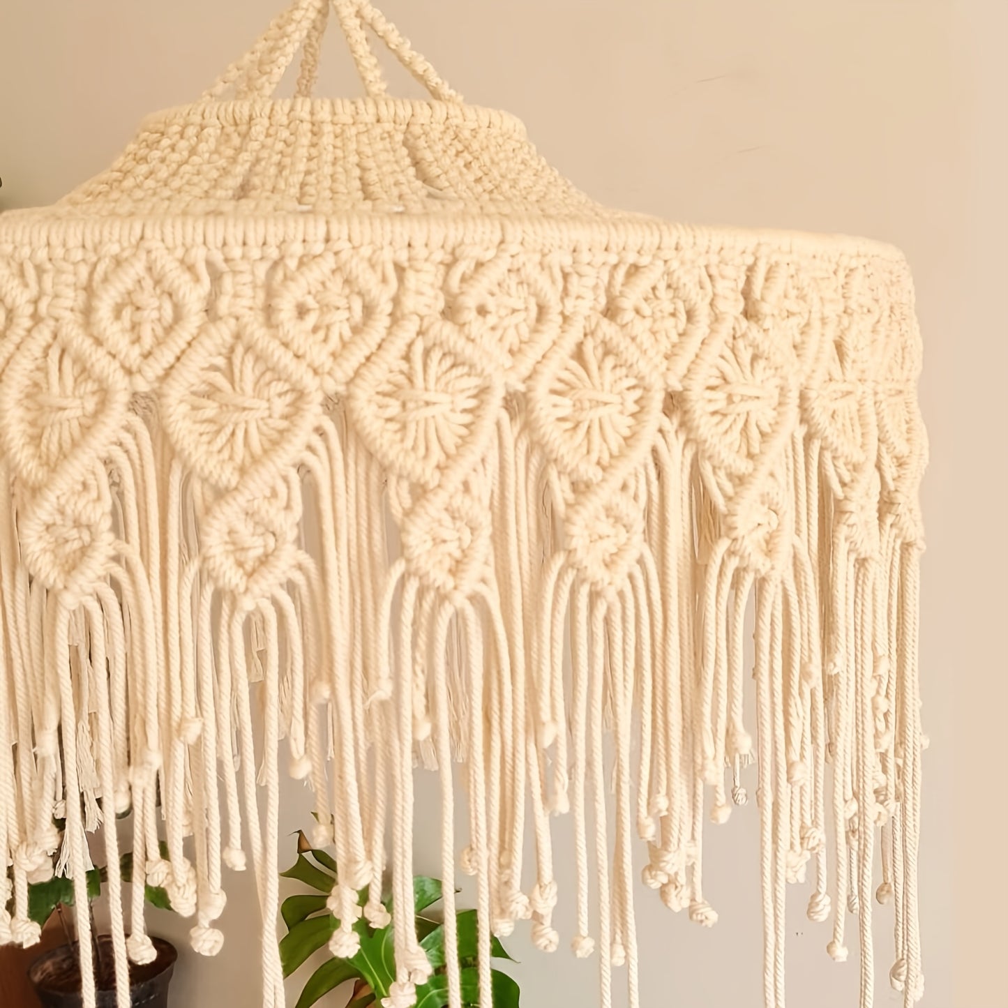 1Large Bohemian Style Woven Lampshade - Long Tassel Ceiling Light Shade,Beige/Waterfall Chain Design,Suitable for Living Room、Bedroom、Terrace - No Power Supply Required,Decorative Lighting Accents,Artistic Home Decor,Hand-woven Fabric,Exclusive for Interi
