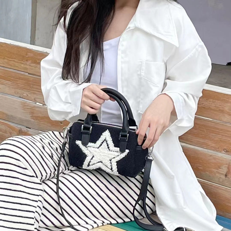 ZW XINGX Plush Hand-Carrying Bag ins Women's Mini Crossbody Bag2025Autumn and Winter New Trendy Cute Sweet Girl Hand Bag