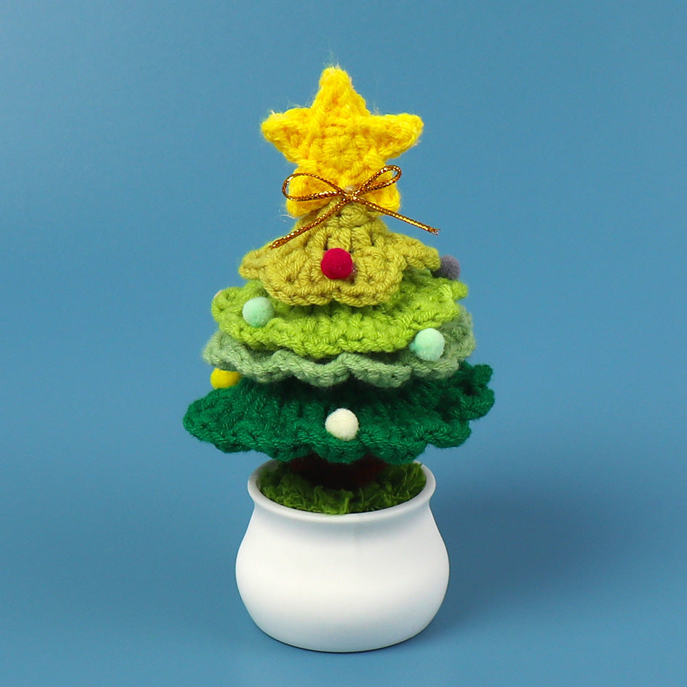 Hand Woven Christmas Tree Potted Plant Tabletop Decoration - Celebration,No Electricity Required。