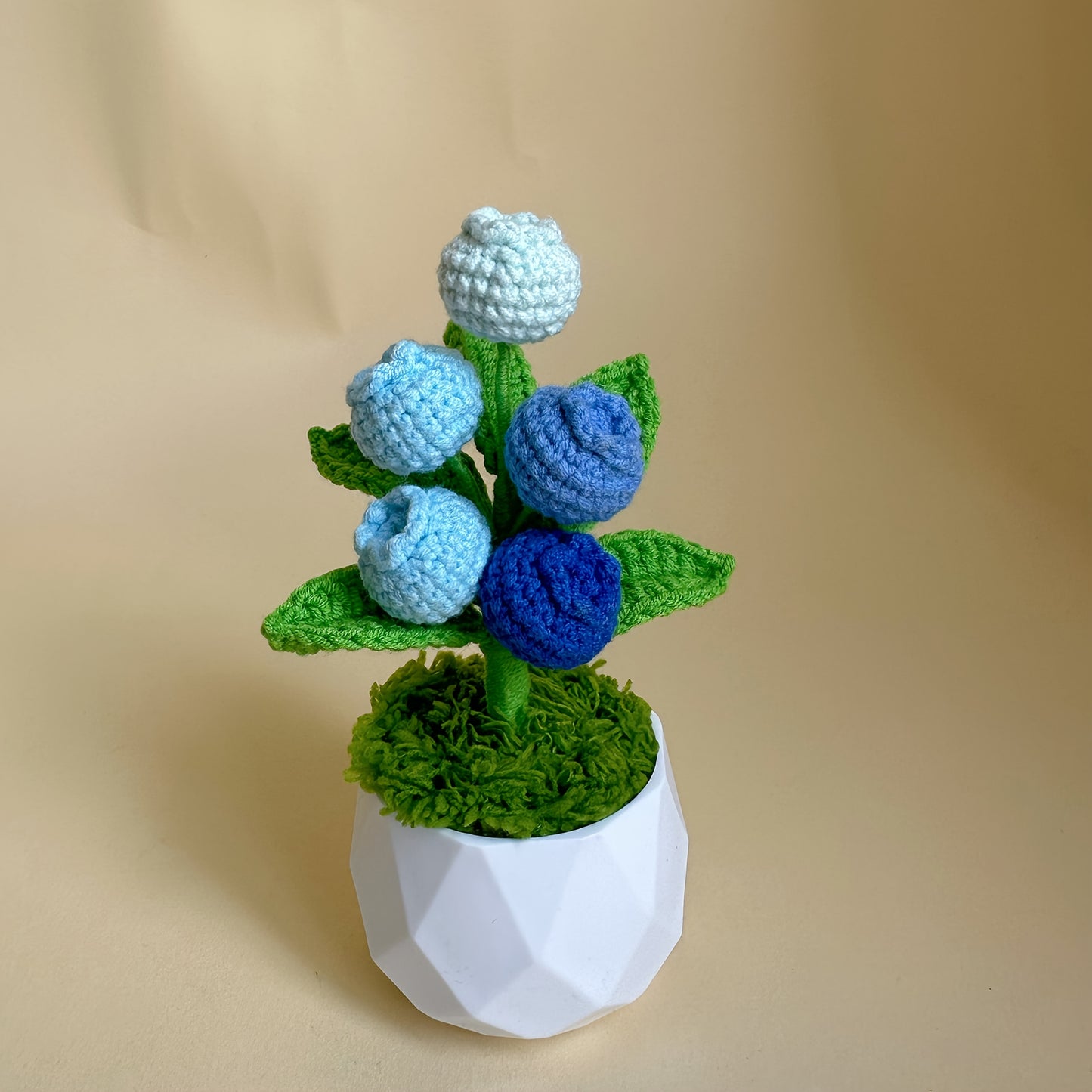 1pc Handwoven Blueberry Covered Plate Artificial Green Plant Potted Plant-Charming Car Dashboard Decoration,Desktop Bedroom Home Decor Very suitable for personal use or as a Valentine's Day gift for friends or girlfriends