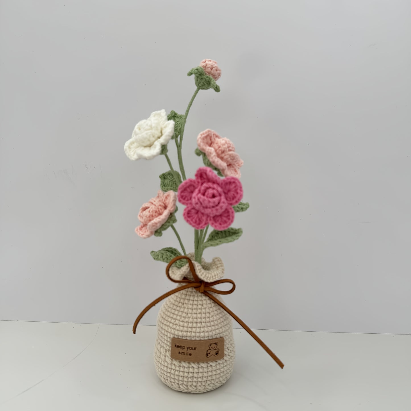 1 Handmade Crochet Yarn Rose Flower,With vase,Modern Fabric Floral Decoration,Christmas、Easter、Mother's Day、Graduation Ceremony、June 10th - Home and Event Decoration,High Quality