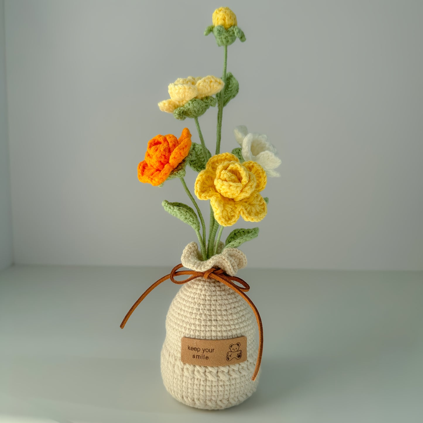 1 Handmade Crochet Yarn Rose Flower,With vase,Modern Fabric Floral Decoration,Christmas、Easter、Mother's Day、Graduation Ceremony、June 10th - Home and Event Decoration,High Quality