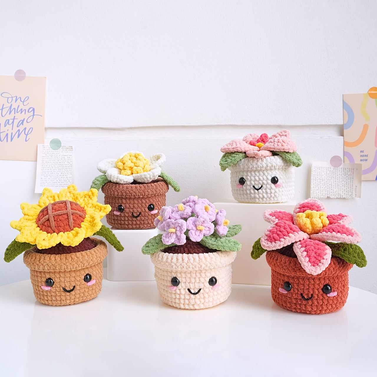 1Crochet Kit for Beginners with Potted Plants,Crochet Kit for Adults,With Step-by-Step Textual Tutorial,Floral Sunflower DIY Adult Crafts,Birthday Valentine's Day Holiday Gifts,Cute and Fun Modern Home Decor Ornaments