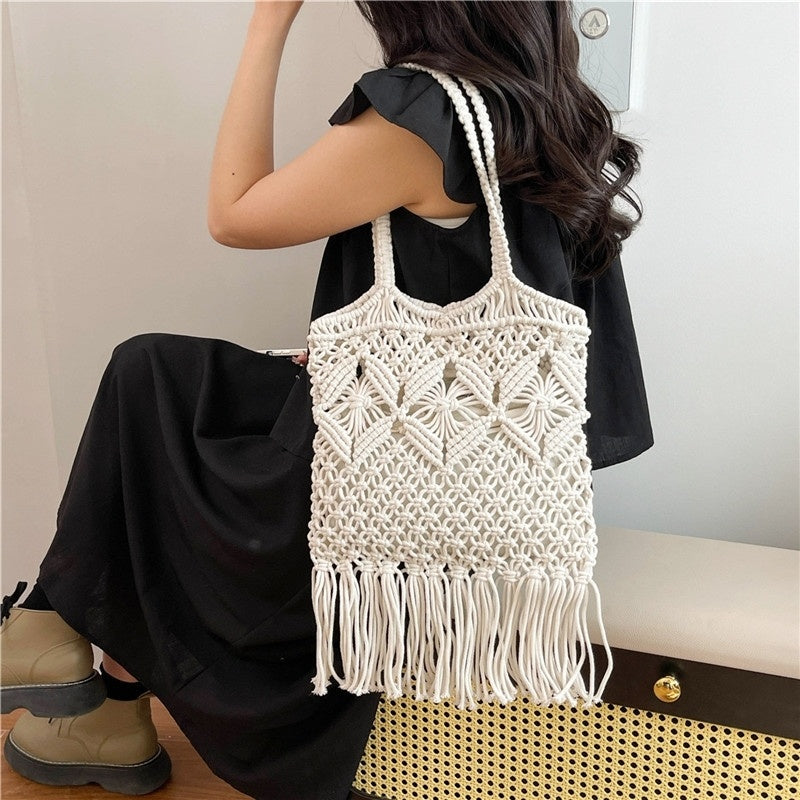 Straw Woven Bag Retro Hollow Handmade Woven Shoulder New Cotton Thread Crossbody Bag Casual Vacation Bucket Beach Bag02