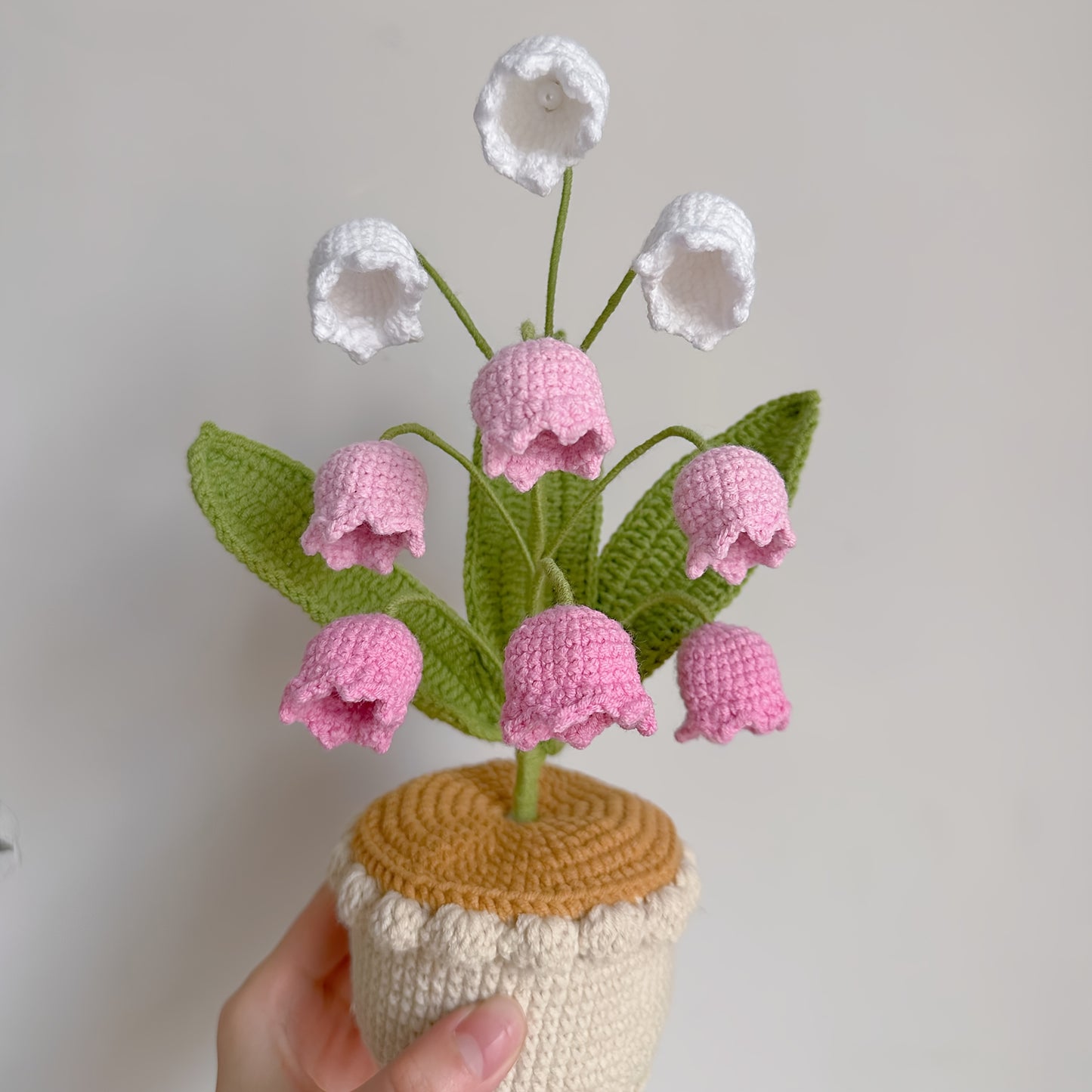 1pc Crochet Lily of the Valley Potted Plant Artificial Greenery Home Decoration A Heartfelt Birthday Holiday Gift Home Living Room Decoration Hanukkah Thanksgiving Valentine's Day,Wedding Exhibition Decoration