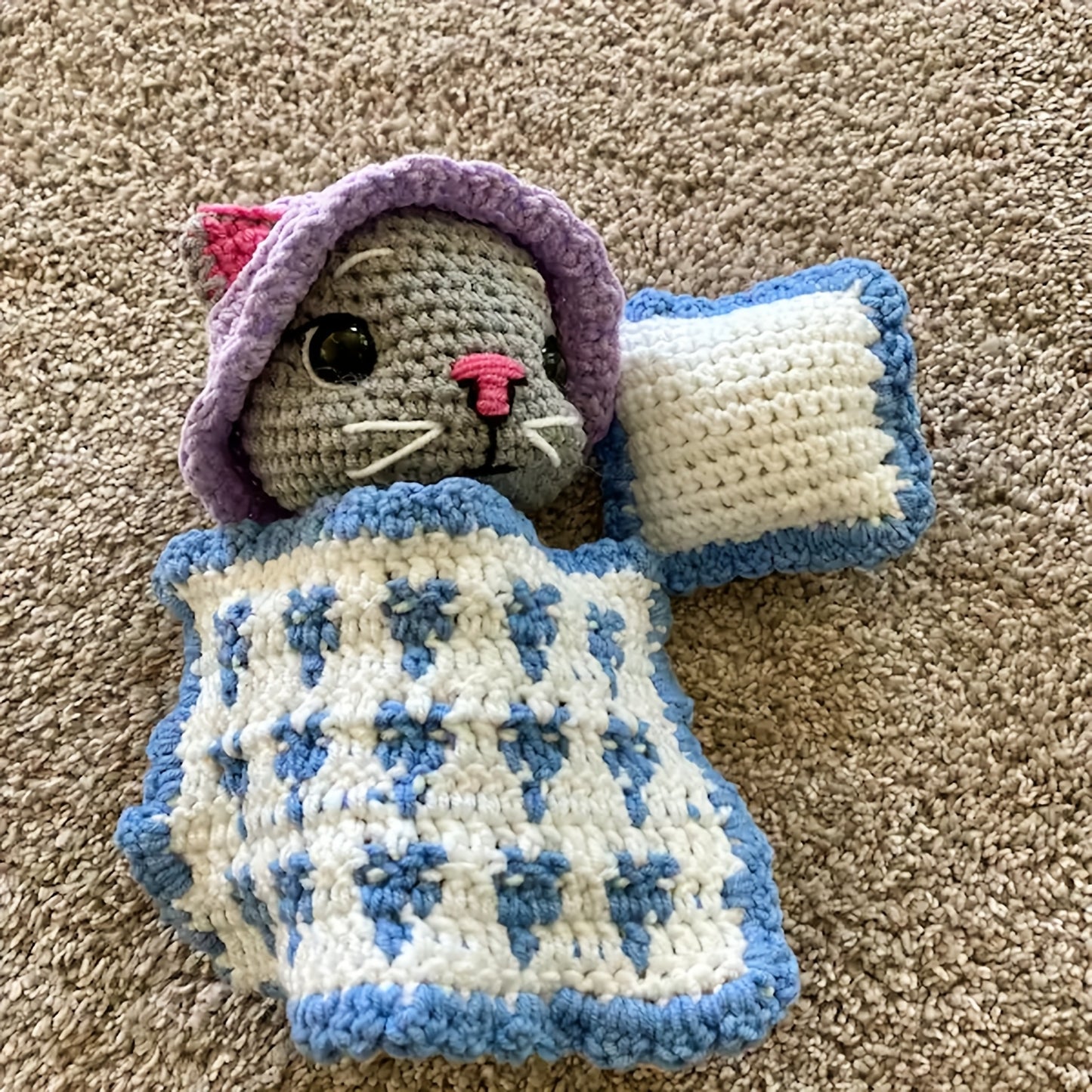 1Beginner Animal Crochet Kit - Handmade Crochet Doll,Comes with woven blanket and hat,Perfect for spring home decor,Wedding,Christmas,Valentine's Day,Thanksgiving Day,Mother's Day,Birthday,Holiday Party Favors,Including step-by-step PDF Tutorial,Seasonal