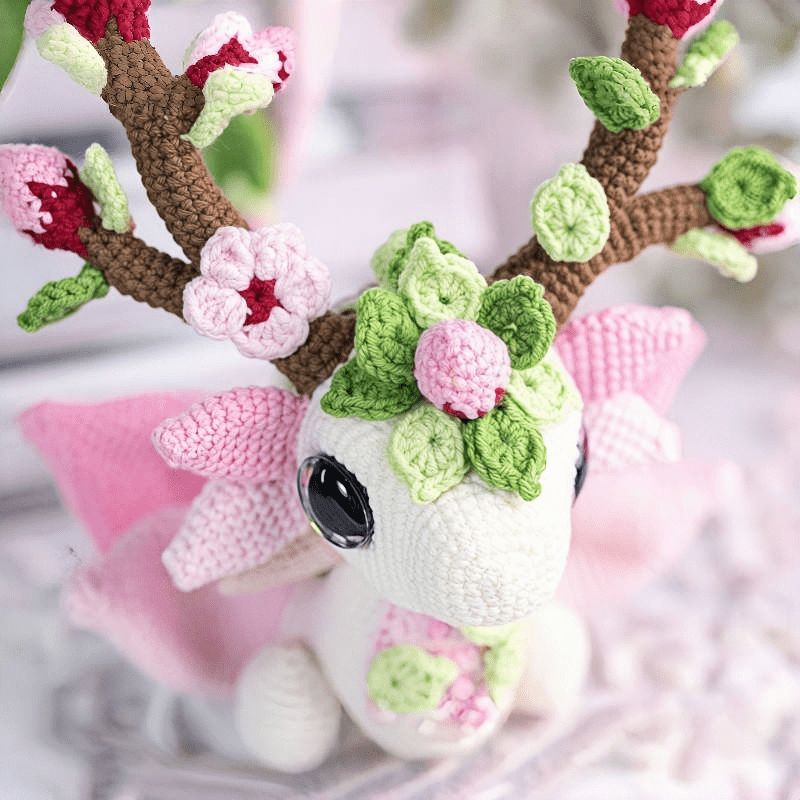 LMH Beginner and Intermediate Crochet Kit - Contains yarn、Hook and Step-by-Step Video Tutorial - 1Plum Blossom White Dragon Crochet Hook Set
