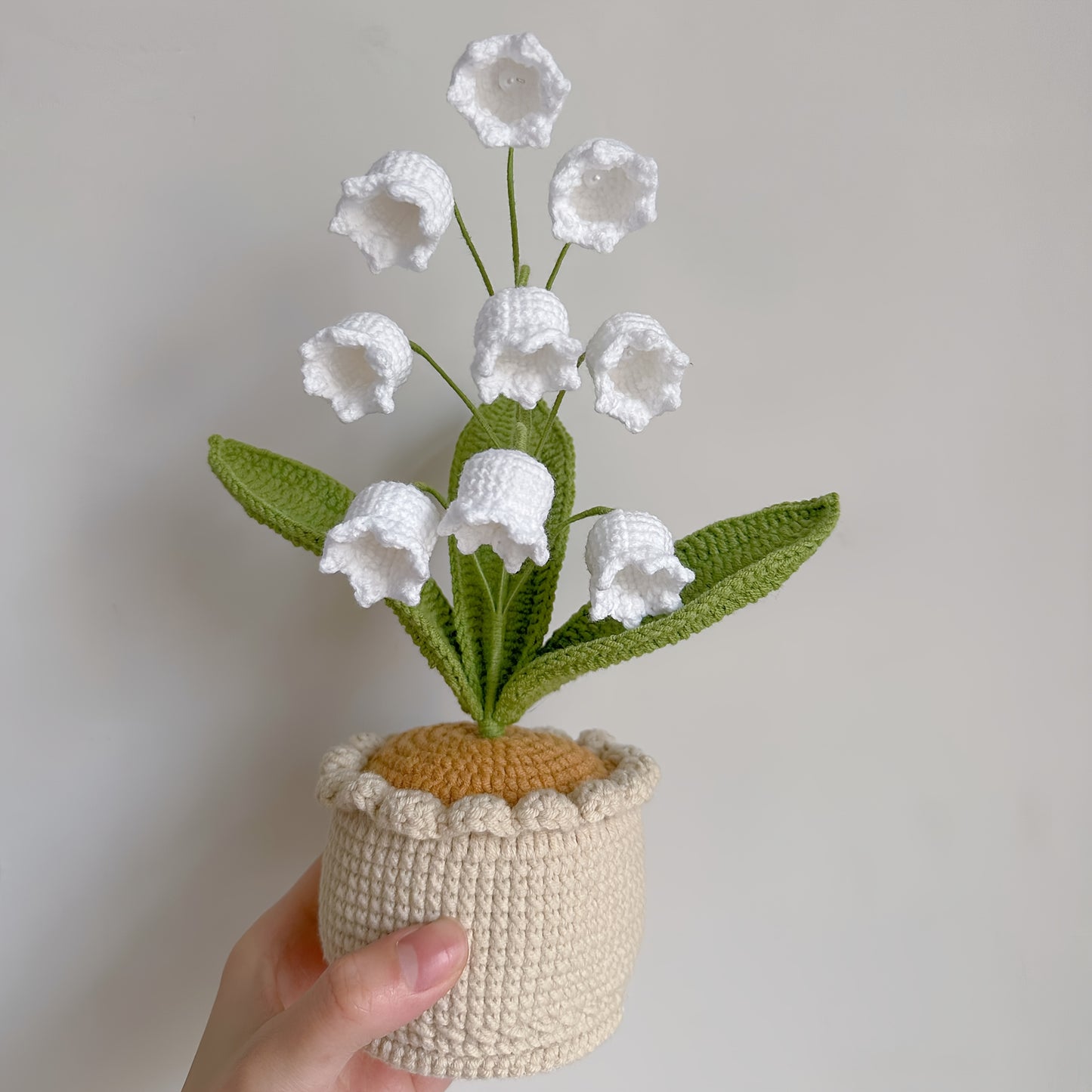 1pc Crochet Lily of the Valley Potted Plant Artificial Greenery Home Decoration A Heartfelt Birthday Holiday Gift Home Living Room Decoration Hanukkah Thanksgiving Valentine's Day,Wedding Exhibition Decoration