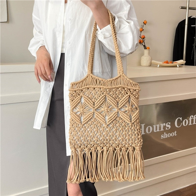 Straw Woven Bag Retro Hollow Handmade Woven Shoulder New Cotton Thread Crossbody Bag Casual Vacation Bucket Beach Bag02