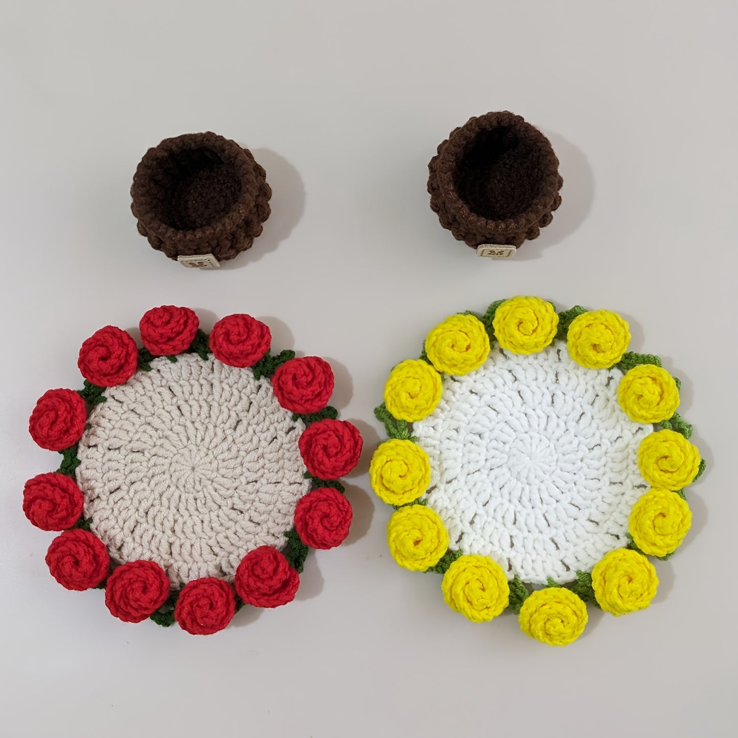 1Set of Pure Handmade Crocheted Rose Coasters Foldable2Combination1Coaster|Instantly Transform into Mini Rose Potted Plant|Home/Desk/Party Decoration Essential|Christmas/Wedding/Birthday Creative Gifts|Reusable|A must-have for desktop decoration|Add a sen