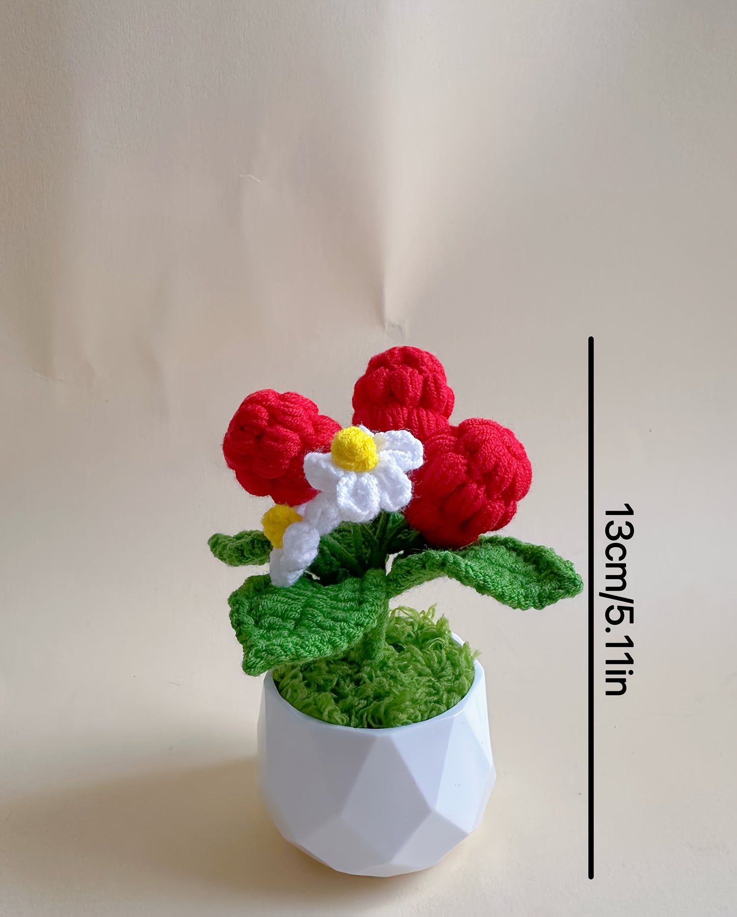 1pc Handwoven Blueberry Covered Plate Artificial Green Plant Potted Plant-Charming Car Dashboard Decoration,Desktop Bedroom Home Decor Very suitable for personal use or as a Valentine's Day gift for friends or girlfriends