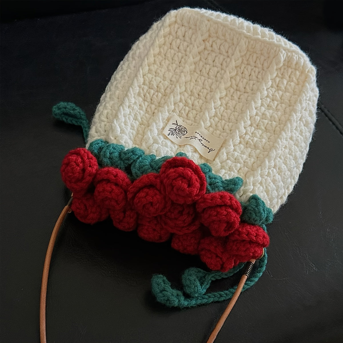 (Finished Product)Handmade Crochet Flower Bag Knitted Rose Bouquet Bag for Women3D Floral Crossbody Bag Knitted Clutch,For parties use/Vacation、Women's Bags for Holiday Gifts and Casual Accessories(Including Gift Bag)