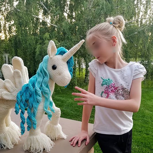 1Beginner Animal Crochet Kit，Crochet Kit for Adults with Step-by-Step Text Tutorial，Blue and White Unicorn DIY Woven Kit，Cute and Fun Spring and Summer Home Decorations，Birthday and Valentine's Day Gifts