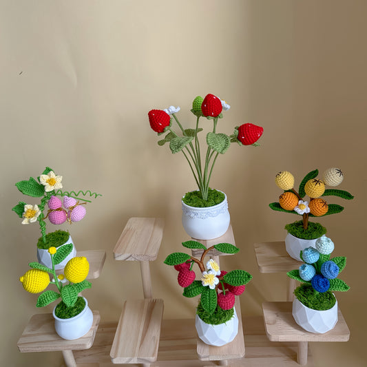 1pc Handwoven Blueberry Covered Plate Artificial Green Plant Potted Plant-Charming Car Dashboard Decoration，Desktop Bedroom Home Decor Very suitable for personal use or as a Valentine's Day gift for friends or girlfriends