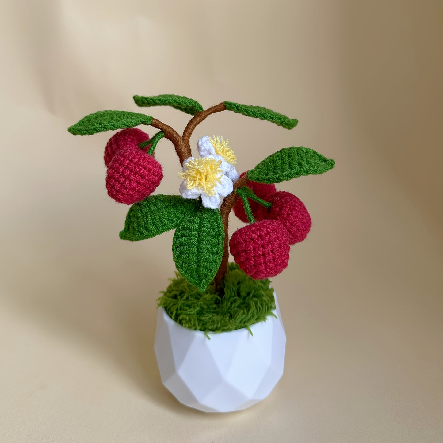 1pc Handwoven Blueberry Covered Plate Artificial Green Plant Potted Plant-Charming Car Dashboard Decoration，Desktop Bedroom Home Decor Very suitable for personal use or as a Valentine's Day gift for friends or girlfriends
