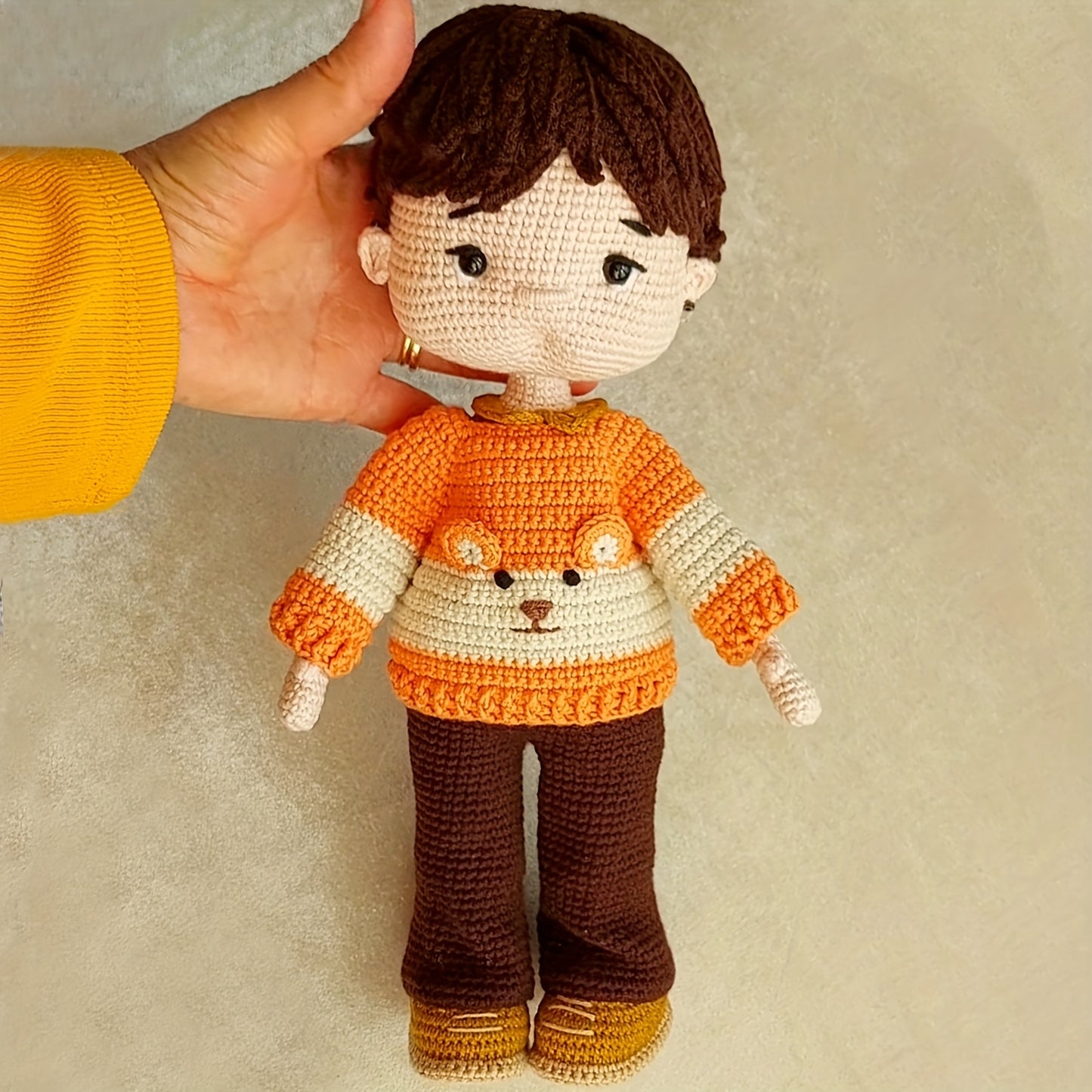 Vioiv Cute Yellow Large Doll Crochet Kit for Beginners - Crochet NeedleميGurumi Kit - Adult Crochet DIY Animal Craft Kits，Includes complete beginner tutorial videos - A must-have for handicraft enthusiasts，Crochet Kit for Adults with Basic Knitting Guide